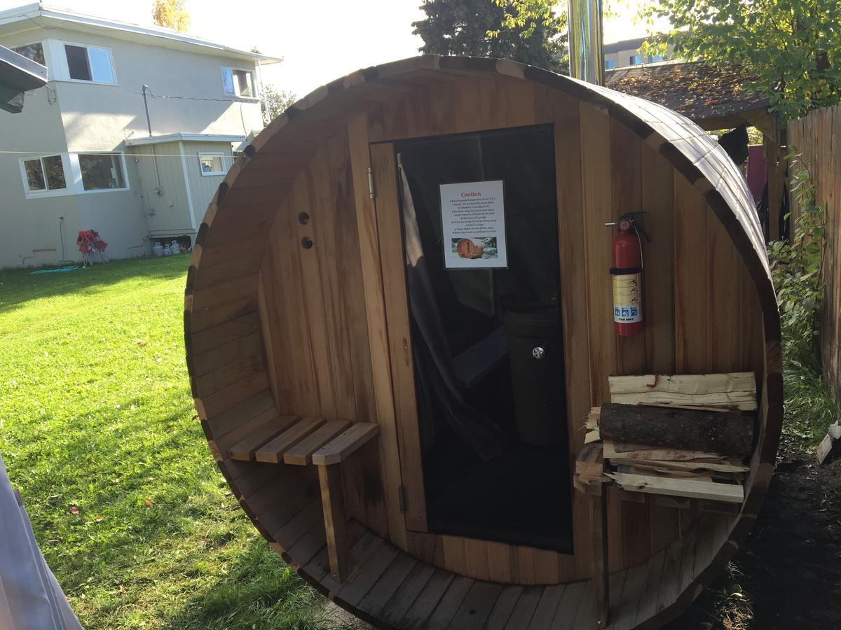 Base Camp Anchorage Hostel Exterior foto